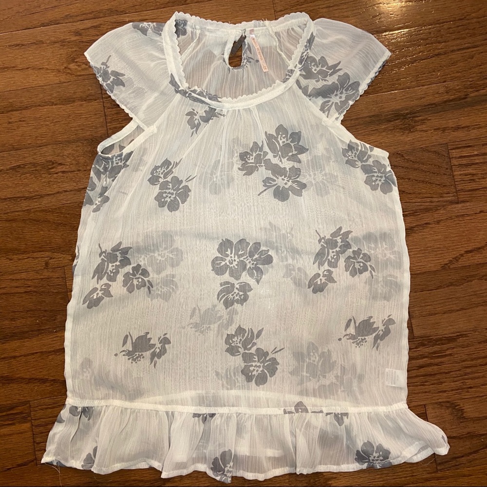 Cute girls floral blouse